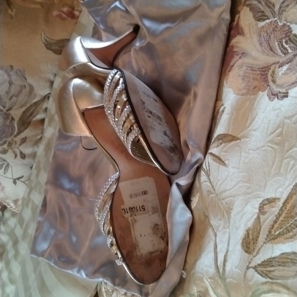 Gold , silver, rhinestone leather party shoes. Great for dancing lower heels. - Picture 2 of 3